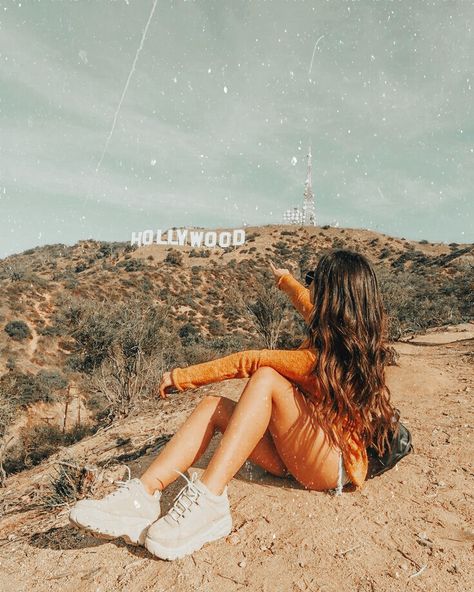 Hollywood Sign Pictures, Los Angeles Aesthetic Outfit, Los Angeles Photoshoot, Los Angeles Pictures, Los Angeles Travel Guide, Los Angeles Vacation, California Pictures, Los Angeles Aesthetic, California Christmas