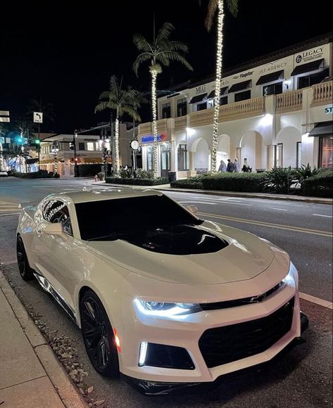 Camaro Zl1, White Car, Chevy Camaro, Future Car, Car Lover, Chevrolet Camaro, Muscle Cars, Cool Cars