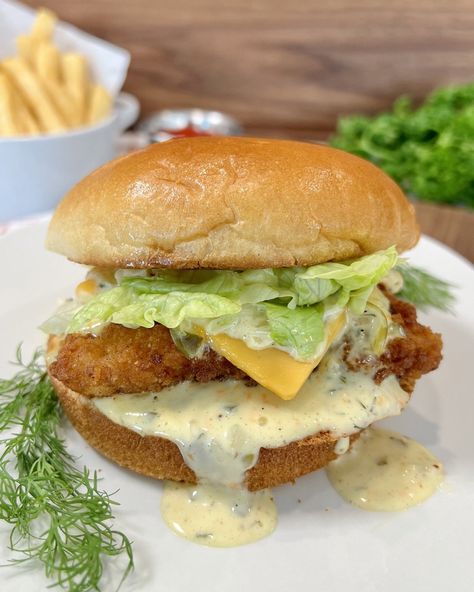 McDonald's Copycat Filet-O-Fish Sandwich — @chefmikehard Recipes! Fish Sandwich Sauce, Fish Sandwich Recipes, Sandwich Sauces, Crispy Fish, Homemade Tartar Sauce, Brioche Bun, Battered Fish, Fish Sandwich, Fish And Chicken