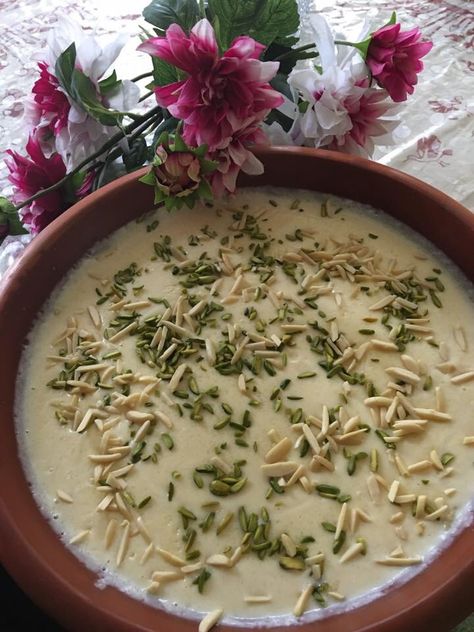 Eid Mubarak – a recipe of the traditional Firni فیرنی – Rana Safvi Firni Recipe, Bengali Food, Dry Coconut, Potato Curry, Rice Grain, Rice Pudding, Indian Sweets, Chapati, Family Recipe