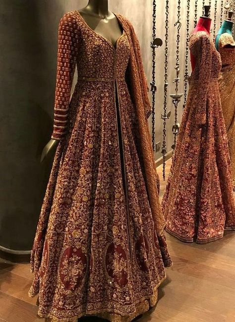 Baju Kahwin, Mira Duma, Dresses Pakistani, Indian Wedding Gowns, Red Bridal Dress, Traditional Indian Clothing, Desi Wedding Dresses, Asian Bridal Dresses, Latest Bridal Dresses