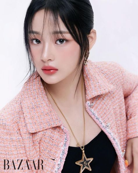 Newjeans #MINJI Medium Long Haircuts, Newjeans Minji, New Jeans Style, Chanel Beauty, Harper’s Bazaar, Vogue Magazine, Harper's Bazaar, Harpers Bazaar, Long Hair Cuts