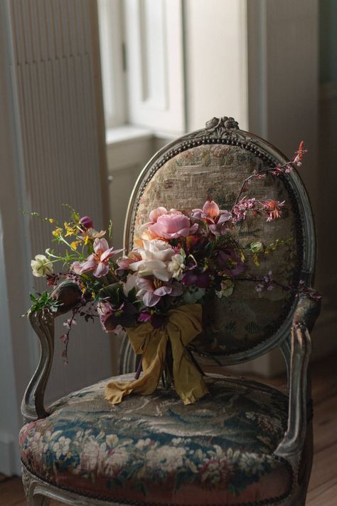 Wedding inspiration in an historic Irish manor house via Magnolia Rouge Antique Inspired Wedding, House Ireland, Floral Designs Arrangements, Ireland Homes, Ireland Wedding, Wedding Stylist, Irish Wedding, Floral Studio, Fine Art Wedding Photography