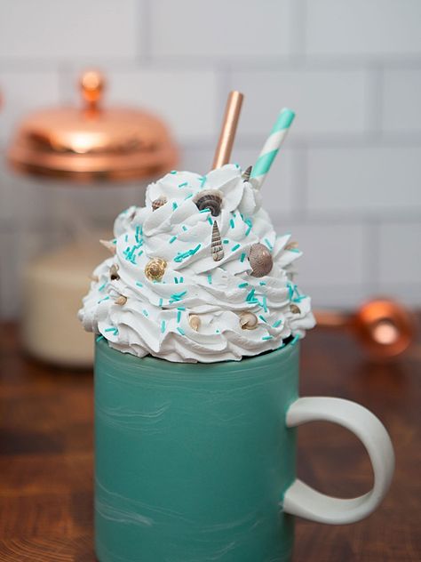 How To Make Faux Whipped Cream Mug Toppers - Something Turquoise Faux Whipped Cream Mug Topper Christmas, Faux Food Props Diy, Faux Whipped Cream Mug Topper Diy, Faux Mug Toppers, Food Props Diy, Diy Whipped Cream, Christmas Chocolate Desserts, Cup Toppers, Mug Toppers