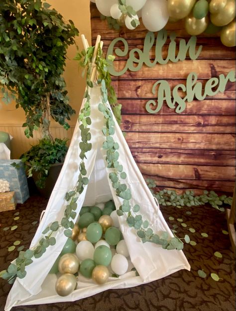 Eucalyptus Woodland Baby Shower Theme Tent Baby Shower, Woodland Baby Shower Theme, Woodland Forest Baby Shower, Baby Shower Background, Woodland Baby Shower Decorations, Forest Baby Showers, Happy Birthday Cake Pictures, Baby Shower Theme Decorations, Forest Baby