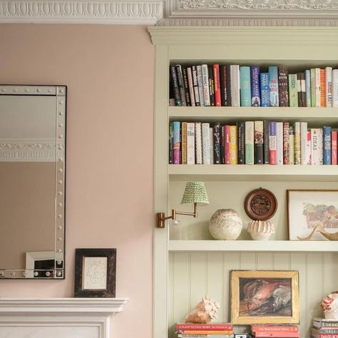 Jessica Buckley Interiors on Instagram: "Our clients wanted to give this room a gentler look & replace the fire surrounds which were out of proportion and dark so we chose a classic surround from Chesneys which fitted the scale of the room much better. The black slate slips & hearth counterbalance the soft pink walls & the bookcases were painted a different colour just for fun: this is Eau de Nile by @edwardbulmerpaint" Soft Pink Walls, Jessica Buckley, Room Off Kitchen, Fire Surrounds, Pink Lounge, Snug Room, London Living, Amazing Homes, Fire Surround