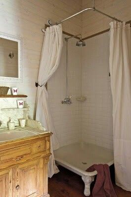 Shower Bathroom Projects, French Country Bathroom, Chic Bathroom, Victorian Bathroom, Shabby Chic Bathroom, Vintage Bathrooms, Chic Bathrooms, Upstairs Bathrooms, Bathroom Renos