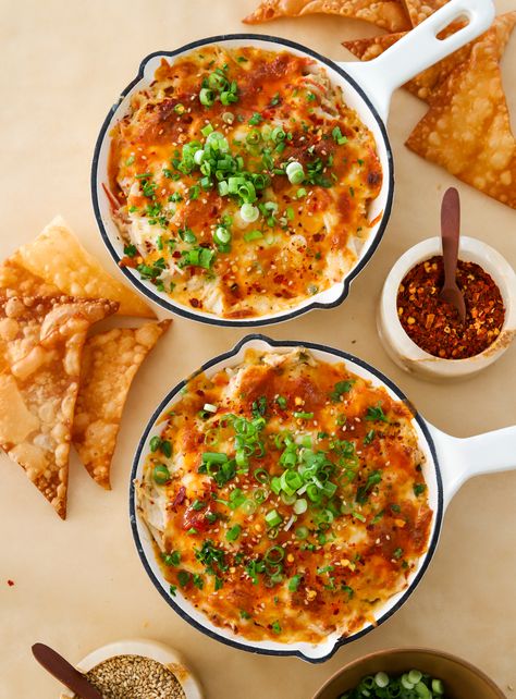 » Crab Rangoon Dip Crab Rangoon Salad, Copycat Cava, Asian Brunch, Cheese Fatayer, Chipotle Salmon, Rangoon Dip, Crab Rangoons, Salmon Bowls, Wonton Chips