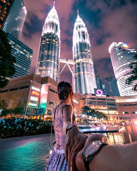 i love it when i see people visiting my home country (: Traveling Poses, Malaysia City, Civilian Clothes, Kuala Lampur, Kuala Lumpur Travel, Kl Malaysia, Travel Pose, Singapore Photos, Tall Buildings