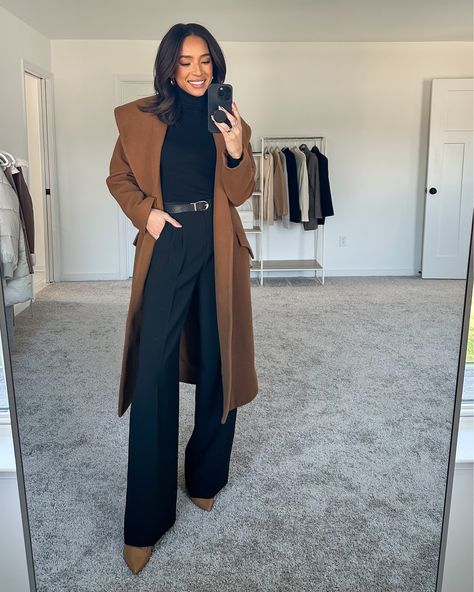 Winter Wide Pants Outfit, Black Pants Winter Outfit Work, Wide Work Pants Outfit, Wide Black Trousers Outfit Winter, Black Wide Leg Work Outfit, Wide Leg Pants And Coat Outfit, Workwear Women Winter, Work Outfit Trousers, Wide Leg Trousers Fall Outfit