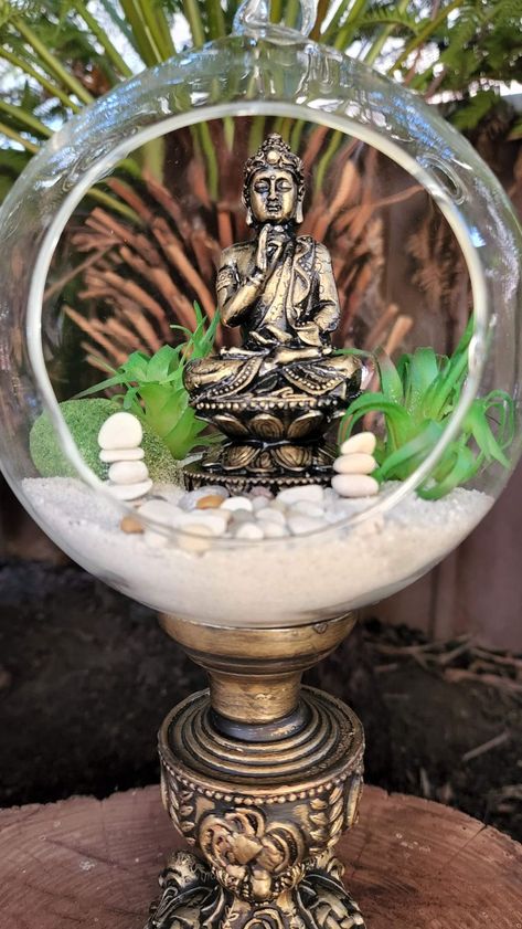 Buddha Air Planter - Unique Creations By Anita Buddha Zen Garden, Globe Ideas, Diy Wooden Planters, Diy Earring Holder, Goldfish Bowl, Diy Planter, Feather Diy, Faux Moss, Buddha Zen