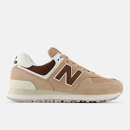 574 - New Balance New Balance Shoes Platform, Women’s New Balance, New Balance 574 Shoes, New Balance 574 Womens, Shoe Outfits, Pretty Sneakers, New Balance Style, Trail Design, Shoe Trends