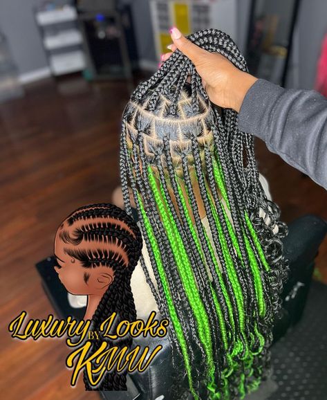 Knotless Box Braids Green, Green And Black Knotless Braids With Beads, Black Green Box Braids, Box Braids With Green In The Back, Black And Green Box Braids, Braided Hairstyles Green And Black, Box Braids Green, Braid Combos, Braids Green