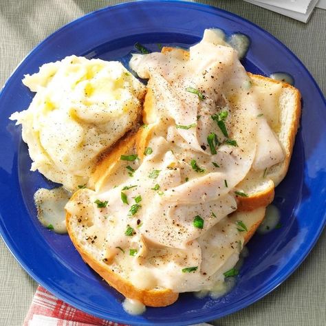 Open Face Turkey Sandwich, Hot Turkey Sandwiches, Turkey Sandwiches Recipes, Croissant Sandwich, Turkey Sandwich, Open Faced Sandwich, Deli Turkey, Diner Recipes, Hot Sandwich