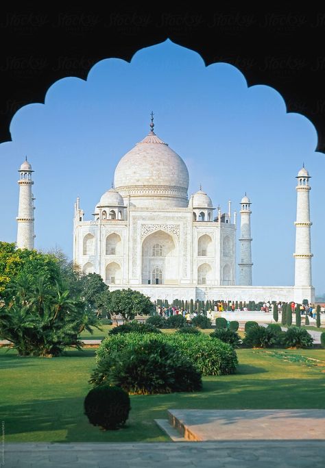 Places To Travel In India, Unique Places To Travel, Beaches Aesthetic, Delhi Tourism, Mughal Emperor, Shah Jahan, Travel Destinations In India, Indian Garden, India Travel Places