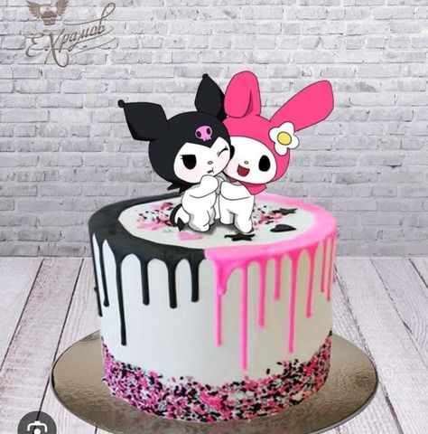 Kuromi And My Melody Cake, Pastel De Kuromi, Kuromi Birthday Cake, Pastel Kuromi, Kuromi Cake, Cartoon Birthday Cake, Hello Kitty Birthday Cake, Hello Kitty Birthday Party, Barbie Birthday Party