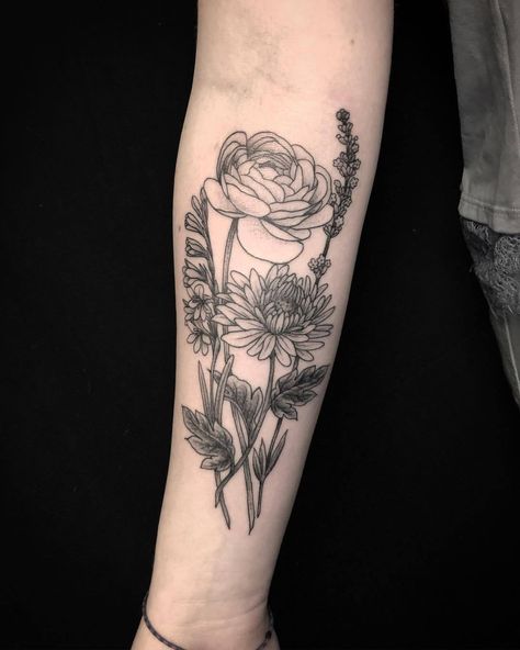 P.MACDONALD TATTOO — Chrysanthemum, ranunculus, lavender and gladiolus... Ranunculus Tattoo, Chrysanthemum Tattoos, Mum Tattoo, Cousin Tattoos, Chrysanthemum Tattoo, Devil Tattoo, Tattoo Photography, Memorial Tattoo, Tattoo Designs And Meanings