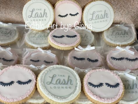 Lash Cookies, Eyelash Cookies, Frosted Cookies, Cookie Pops, Cookie Frosting, Icing Cookies, Royal Icing Cookies, Royal Icing, Grand Opening