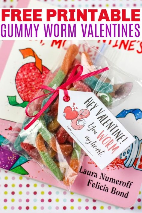 These free printable Gummy Worm Valentines are perfect for boys and girls. You Worm My Heart is is a great message for this Valentine's Day. #gummyworms #valentines #printablevalentines #freeprintables #valentinesday Gummy Worm Valentine Free Printable, Gummy Worm Valentine, Keto Valentines, Gummy Worm, Valentines Recipes Desserts, Kids Smile, Strawberry Mousse, Low Carb Cheesecake, Valentine Desserts