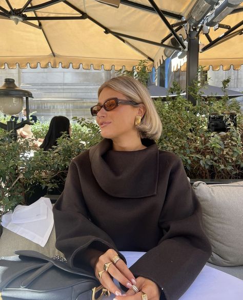 Sophie Murray, French Bob, Let Your Hair Down, Long Bob, All Things Beauty, Down Hairstyles, Aesthetic Girl, Winter Collection, Fashion Inspo Outfits