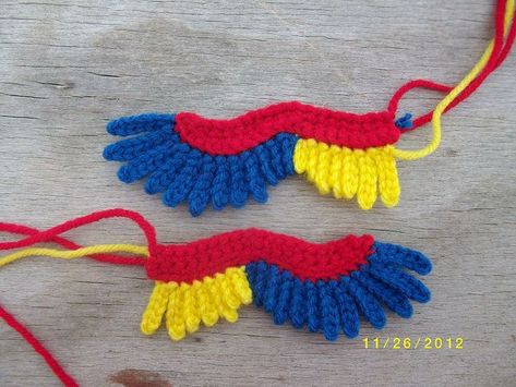 Amigurumi Wings, Parrot Wings, Crochet Parrot, Crochet Angel Pattern, Crochet Bird, Crochet Dragon Pattern, Crochet Bird Patterns, Crochet Costumes, Crochet Pokemon