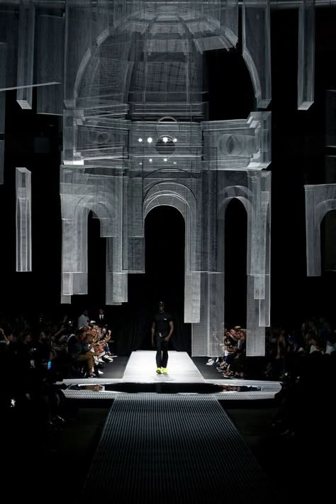 Bühnen Design, Catwalk Design, مركز ثقافي, Set Design Theatre, Stage Set Design, Theatre Design, Marcelo Burlon, Installation Design, Scenic Design