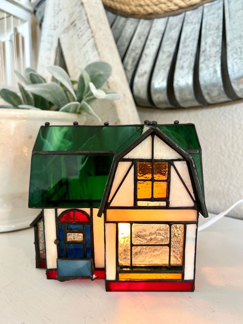 Stained Glass House Patterns, Cottage Tudor, Stained Glass House, Light Up Table, Tudor Cottage, Glass Things, Glass Houses, Cottage Lighting, House Lamp