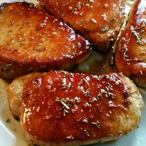 Pork Chops with Apple Cider Glaze Pork Chops With Apple Cider, Pork Chop And Potato Casserole, Apple Cider Glaze Recipe, Apple Cider Glaze, Ham Dishes, Paleo Pork, Breaded Pork Chops, Bbq Pork Ribs, Apple Pork Chops