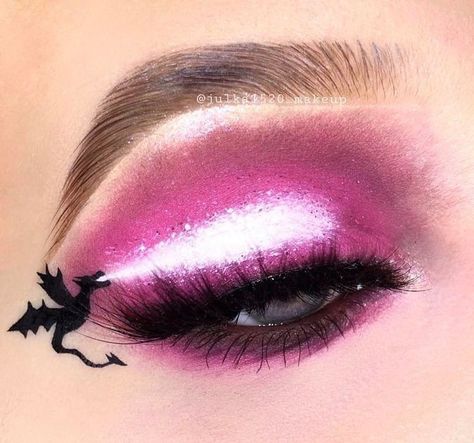 Halloween Eye Makeup Looks Easy, Red Theme Makeup, Catwalk Makeup, Dragon Makeup, Vampire Bride, Cute Halloween Makeup, Pride Makeup, Face Paint Makeup, Face Art Makeup