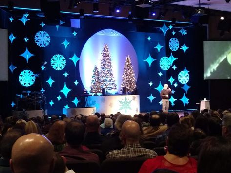 Kids Church Christmas, Christmas Stage Decorations, Christmas Stage Design, Church Stage Design Ideas, Snowflake Stencil, Concert Stage Design, Christmas Stage, Stage Design Ideas, Cool Christmas