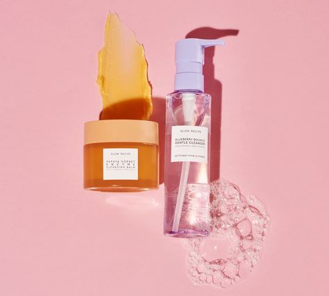 Discover new cleansing tips to deliver fresh, clear skin. The right methods vary according to dry skin, oily skin, or breakouts and inflammation. 30s Skincare Routine, Things Girls Like, 30s Skincare, Papaya Sorbet, Gentle Face Cleanser, Routine For Oily Skin, Double Cleanse, African Symbols, Papaya Enzyme