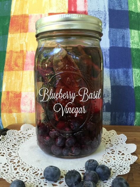 Basil Vinegar Recipe, Blueberry Vinegar, Basil Vinegar, Blueberry Basil, Herbal Vinegar, Infused Vinegars, Kitchen Basics, Basil Recipes, Pint Jars