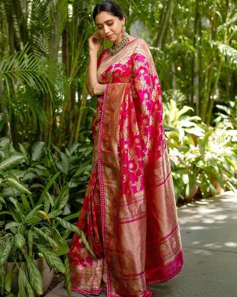 Label Vida, Aarti Ravi, Red Saree Wedding, Sarees For Wedding, Latest Model Blouse Designs, Traditional Blouse Designs, Latest Bridal Dresses, Modern Saree, Latest Designer Sarees