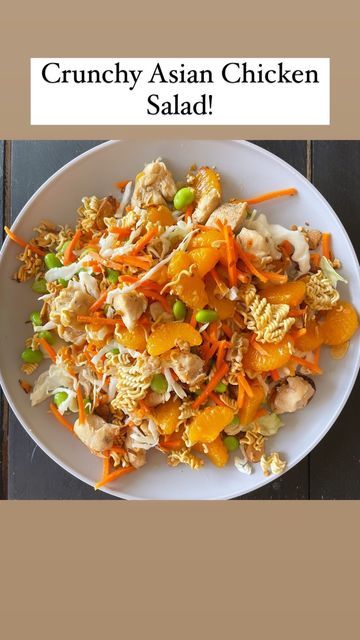 Kenzie Clark | Easy, Healthy Recipes & The Positivity Queen!💗 on Instagram: "CRUNCHY ASAIN CHICKEN SALAD FOR THE WIN!!!!! 🔥 save & share bc YUM💗 1 cup shredded cabbage, 1/2 edamame, 1/2 cup shredded carrots, 3/4 cup cooked chicken, 1 cup mandarin oranges (no sugar added), 1/2 cup toasted ramen (crunched, 425 for 5min ) 1/3 cup toasted almonds (same temp and time) I used this “makoto” ginger dressing but you could also make your own! #mealprep #mealprepideas #lunchideas #healthylifestyle #heal Kenzie Clark, Asian Chicken Salads, Shredded Cabbage, Food Salad, Shredded Carrots, Mandarin Oranges, Ginger Dressing, Cooked Chicken, Shredded Carrot