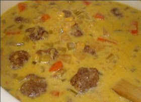 Meatball Soup Recipes, Cheesy Meatballs, Meatball Soup, Cheese Soup, Main Meals, One Pot Meals, Soup And Salad, Soups And Stews, Slow Cooker Recipes