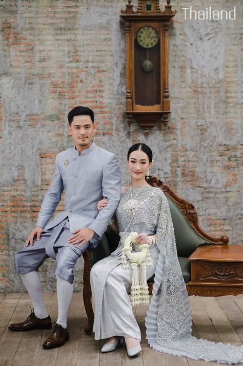 Thai Traditional Dress Wedding, Thailand Outfit Ideas Traditional, Thai Wedding Dress Traditional, Lao Clothing, Thailand Wedding Dress, Thai Traditional Clothing, Laos Wedding, Wedding Matching Outfits, Thailand Dress