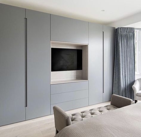 Closet With Tv Built In, Built In Tv Bedroom, Tv In Wardrobe Built Ins, Tv Closet Bedroom, Tv Small Bedroom, Closet With Tv In The Middle, Built In Wardrobe With Tv, Bedroom Wardrobe With Tv, Wardrobe With Tv Unit