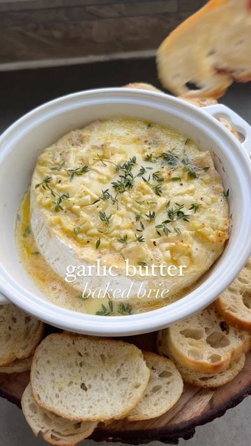 ConVino | Charcuterie, Cheese, Recipes & Wine | Events on Instagram: "a baked brie CLASSIC 🧀 If your new to baked brie or not sure what toppings to put on yours that all your guests will like, then THIS is the recipe for you! Garlic butter baked Brie 🧈🧀🤤 What you’ll need: 🧀 Brie cheese wheel 🧀 melted butter (I used @kerrygoldusa) 🧀 garlic (1-2 cloves chopped finely) 🧀 salt & pepper (optional) 🧀 fresh thyme (optional) Heat oven to 400 and bake for 10-15 minutes or until you gently pat th Brie Cheese Recipes, Baked Brie Recipe, Baked Brie Recipes, Brie Appetizer, Cheese Wheel, Brie Recipes, Salad Pasta, Brie Cheese, Baked Brie