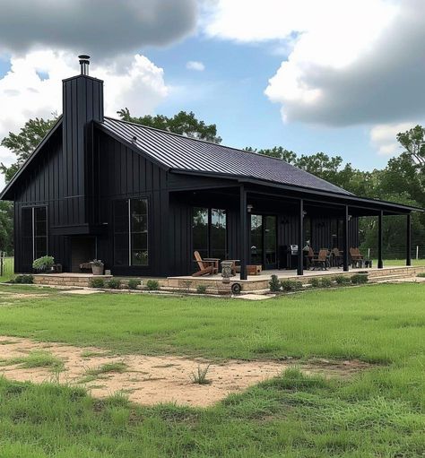 Dark Gray Metal House, Monitor Style Barndominium, Black Shop House, Black Pole Barn House, Black Pole Barns, Black Barndo, Grey Home Exterior, Barndo House, Barndominium Homes