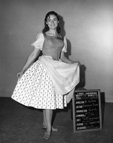 Actress Charmian Carr, who played Liesl von Trapp, in a costume test, 1965. Liesl Von Trapp, Liesl Sound Of Music, Charmian Carr, Sound Of Music Costumes, Sound Of Music Movie, Music Dress, Hollywood Costume, The Sound Of Music, Julie Andrews