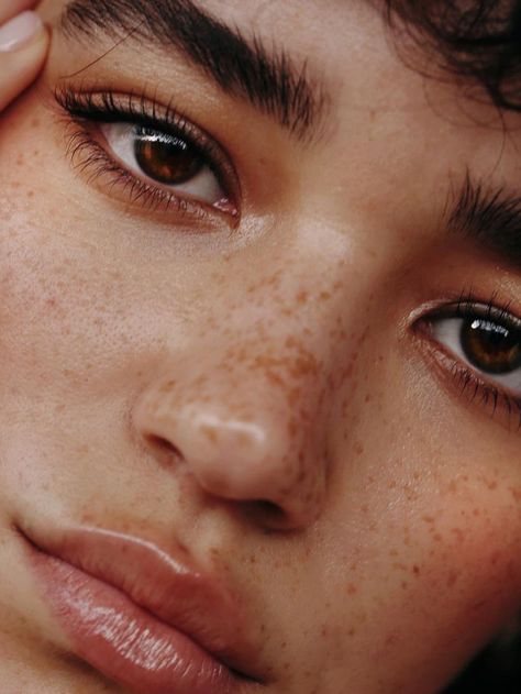 Tashi Rodriguez, Fake Freckles, Freckles Makeup, Close Up Faces, Freckles Girl, Beauty Regimen, Camp Half Blood, Tan Skin, Light Skin