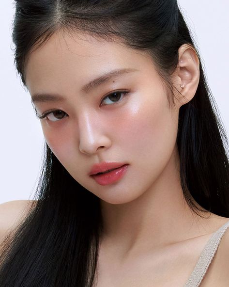 Jennie Hera, Kim Makeup, No Make Up Make Up Look, Beauty Campaign, Ethereal Makeup, Soft Makeup, Asian Makeup, Girls Makeup, Pretty Makeup