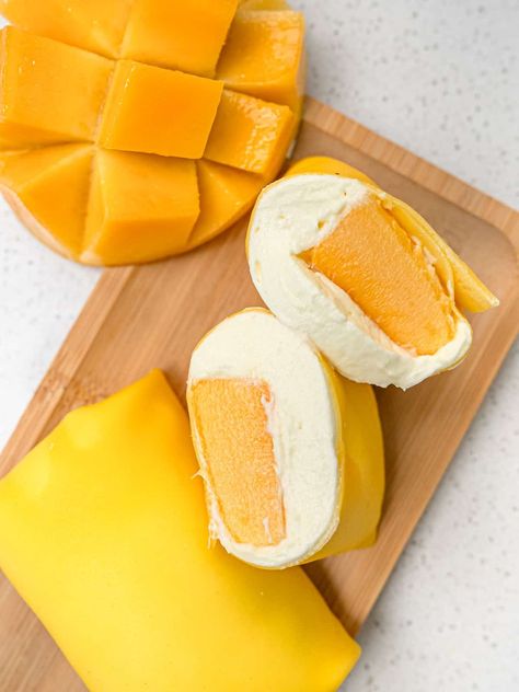 Hong Kong Style Mango Pancake - Catherine Zhang Zumbo's Just Desserts, Catherine Zhang, Mango Crepe, Pancake Fillings, Mango Pancakes, Easy Bakes, Pancake Roll, Yum Cha, Strawberry Mochi