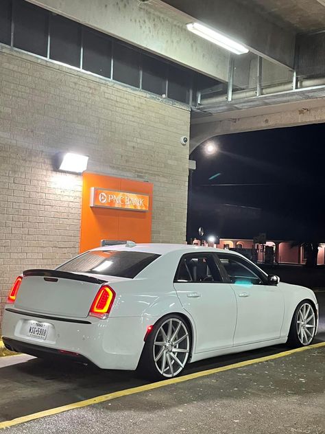 Chrysler 300 Custom, Chrysler 300s, Chrysler Cars, Srt Hellcat, Chrysler 300c, Men Photography, Luxury Baby, Stance Nation, Chrysler 300