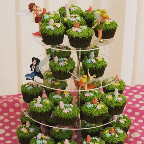 Enchanted Forest Desserts, Enchanted Forest Cupcake Ideas, Enchanted Forest Cupcakes, Fairy Cupcake Ideas, Fairy Garden Cupcakes, Fairy Tale Cupcakes, Fairy Desserts, Fairy Garden Cupcake Ideas, Enchanted Garden Cupcakes