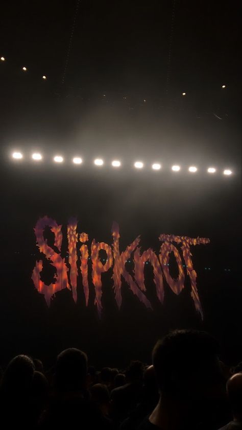 Slipknot Lockscreen, Slipknot Wallpapers, Bands Wallpaper, Slipknot Logo, Chris Fehn, Slipknot Band, Best Night Ever, Rock Band Posters, Punk Poster