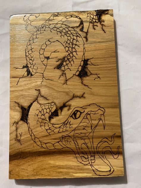 Wood burned snake Snake Wood Burning, Barn Wood Art, Snake Wood, Woodburning Ideas, Wood Burn Designs, Woodburning Projects, Pyrography, Wood Burning, Barn Wood