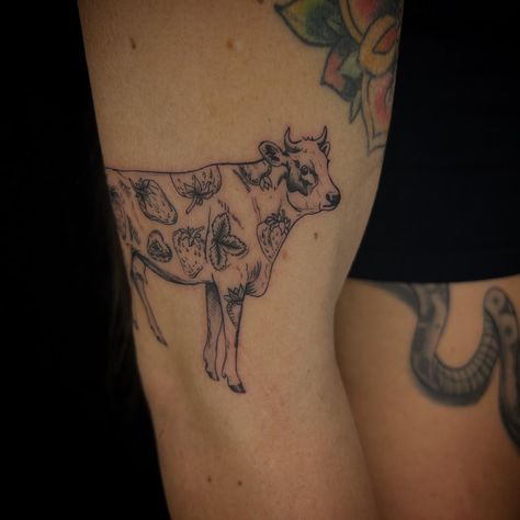 Realistic cow tattoo , instead of spots it has strawberries representing strawberry milk Cow Leg Tattoo, Milk Tattoo, Strawberry Milk Tattoo, Tattoos Cow, Cow Tattoo Line, Strawberry Cow Tattoo, Cow Getting Abducted Tattoo, Cool Cow Tattoo, Animal Lover Tattoo