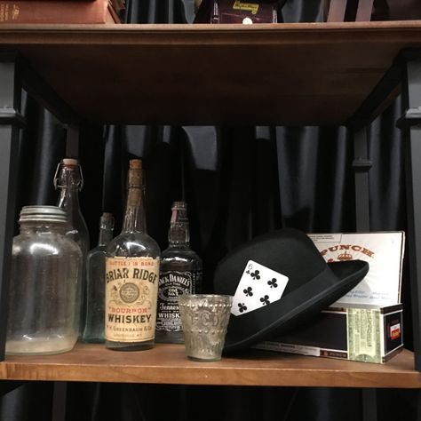 Bar Themed Party Decoration, Prohibition Party Ideas, Speakeasy Table Decor, Speakeasy Bar Ideas, Prohibition Decor, Speakeasy Party Decorations, 1920s Speakeasy Aesthetic, Speakeasy Theme, Gatsby Style Party