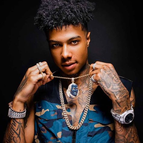 Iced Out Luxury on Instagram: “Do you like #blueface's Benjamin pendant? Is #bluefacebleedem still on top of his game? Follow @icedoutluxury 🥶 💎www.icedoutluxury.com💎 You…” Picture Pendant Necklace, Photo Chain, Picture Necklace, Picture Pendant, Your Picture, Gold And Silver, Pendant Necklace, Chain, Tattoos